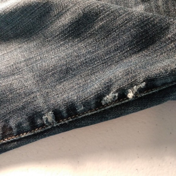 KUT from the Kloth FARRAH Baby BootCut Women's Jeans Size 8 Distressed Raw Hem - Picture 7 of 11